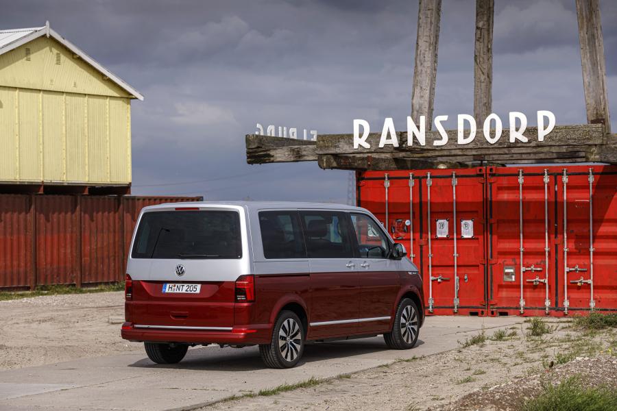  Volkswagen Multivan Bulli (T6.1) 2019 года  (фото 30 из 86)